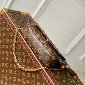 Louis Vuitton Wallet on Chain Ivy-23.5 x 12.0 x 4.3 CM