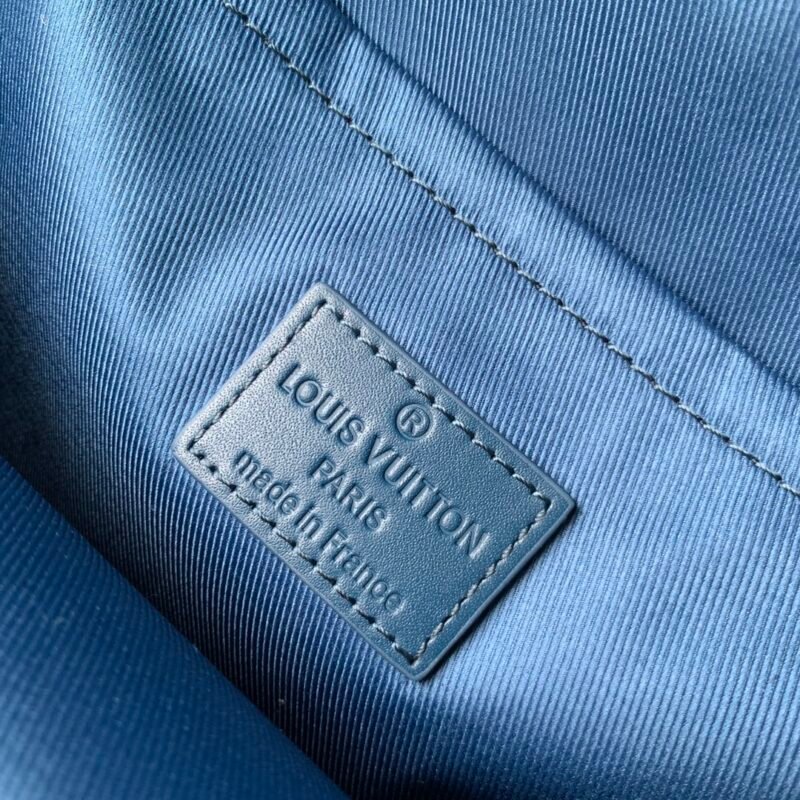 Louis Vuitton Pilot Backpack-20.0 x 30.0 x 4CM