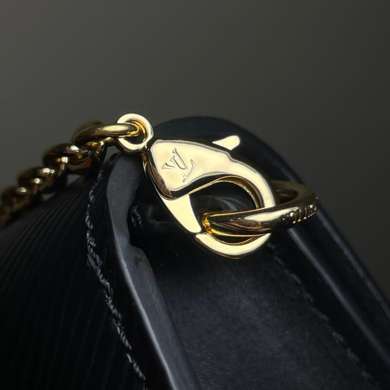 wsxc1698138789559_7.jpg Louis Vuitton Twist Bag-M68750-19×13.5x4CM