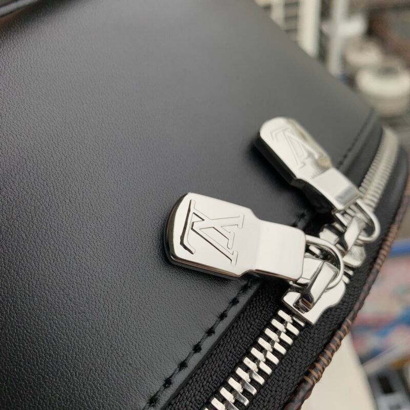 Louis Vuitton Josh Backpack-32*40*13CM