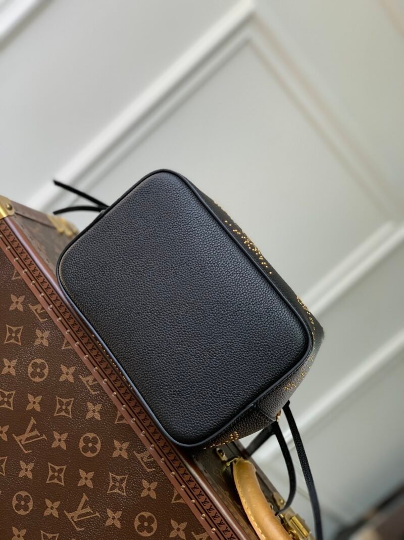Louis Vuitton M22985 NeoNoe BB Handbag-20*20*13CM