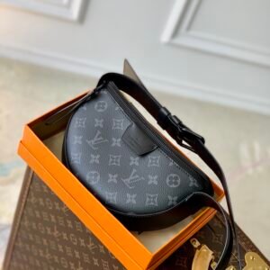 Louis Vuitton Moon Crossbody Bag-24.5 x 16 x 4.55CM