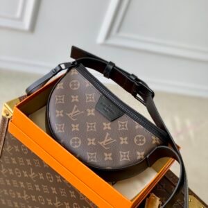 Louis Vuitton Moon Crossbody Bag-24.5 x 16 x 4.55CM