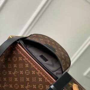 Louis Vuitton Moon Crossbody Bag-24.5 x 16 x 4.55CM