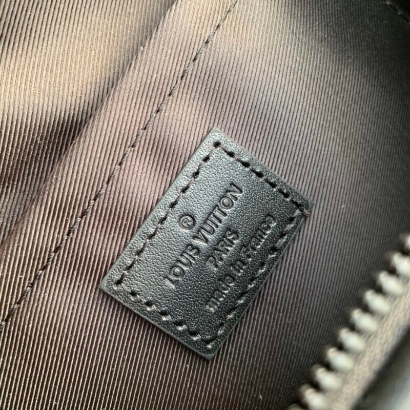 Louis Vuitton Moon Crossbody Bag-24.5 x 16 x 4.55CM