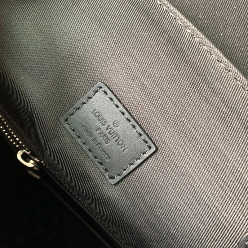 Louis Vuitton x YK Christopher Backpack M21978-38*44*21CM