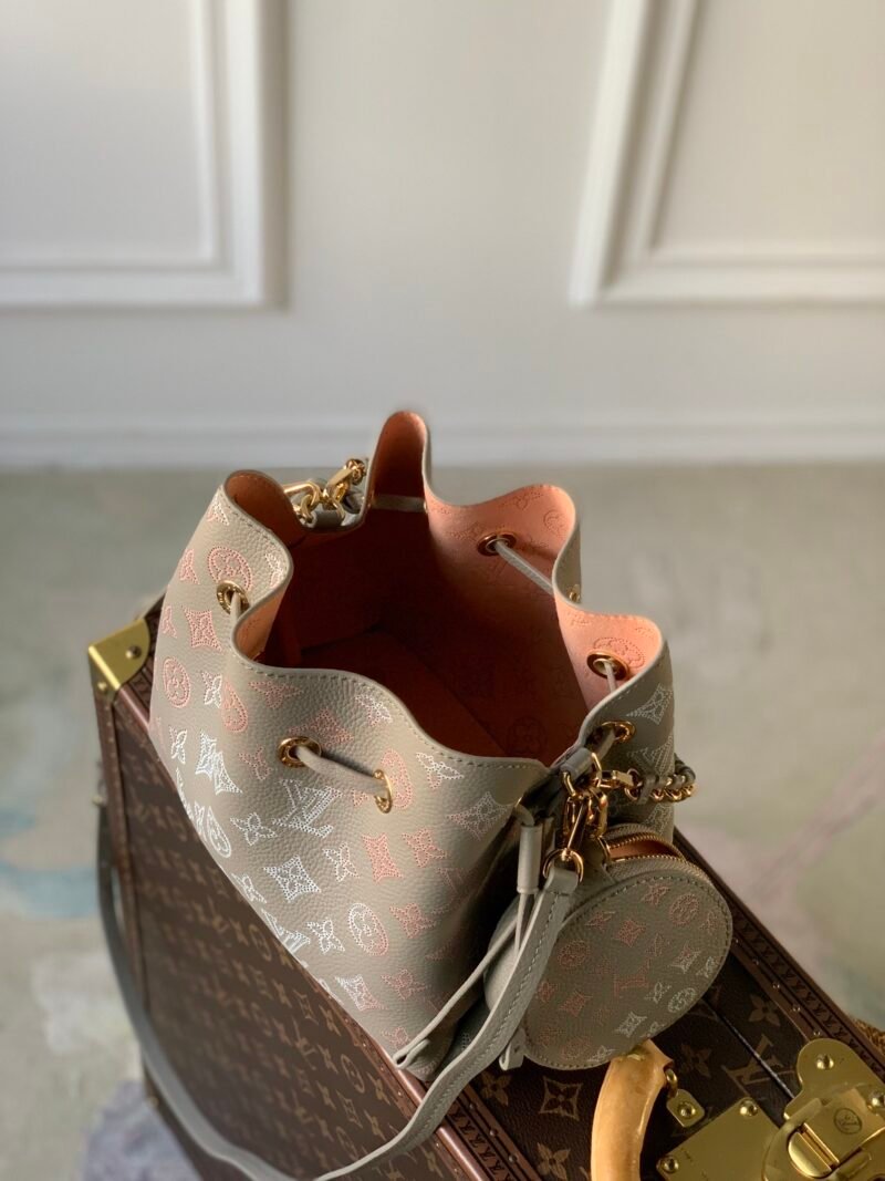 wsxc1699350380017_5.jpg Louis Vuitton Bella Tote Bag-M57201-19*22*14CM