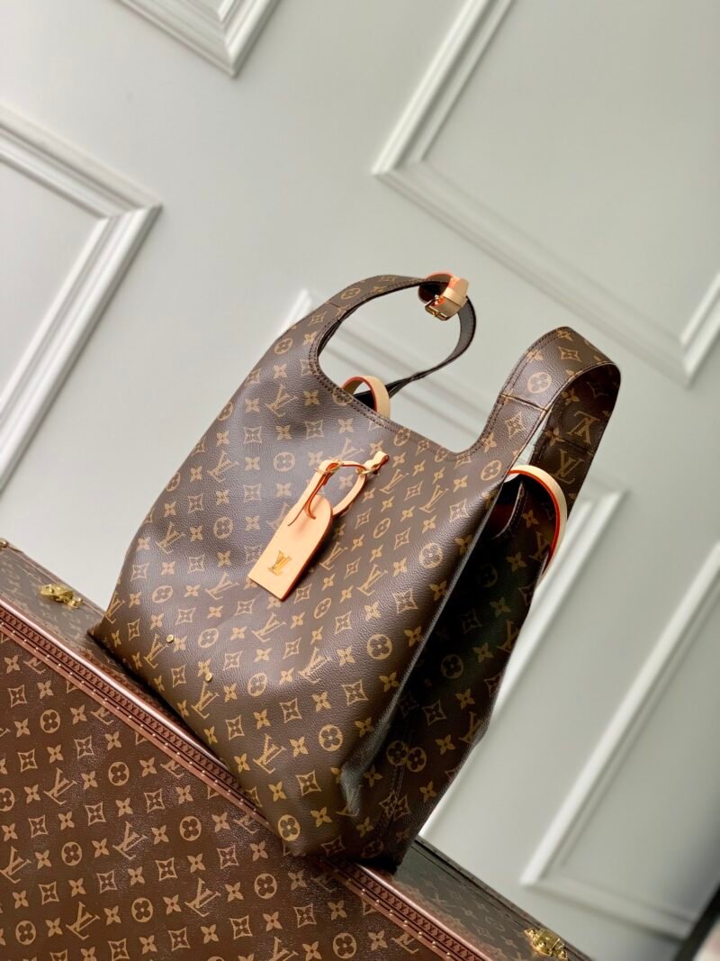 Louis Vuitton ATLANTIS BB Handlebag-34*34*13.5CM