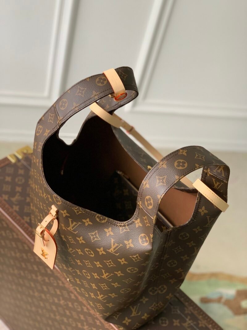 Louis Vuitton ATLANTIS BB Handlebag-34*34*13.5CM