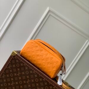 Louis Vuitton Locker Dopp Kit Pouch -28 x 15 x 16.5CM