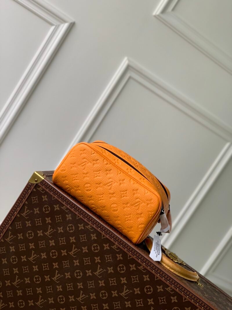 Louis Vuitton Locker Dopp Kit Pouch -28 x 15 x 16.5CM