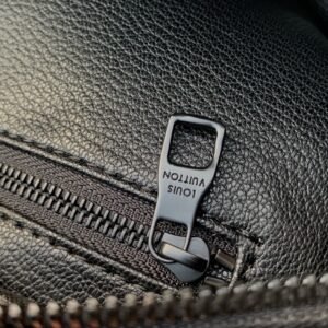 Louis Vuitton Locker Dopp Kit Pouch -28 x 15 x 16.5CM