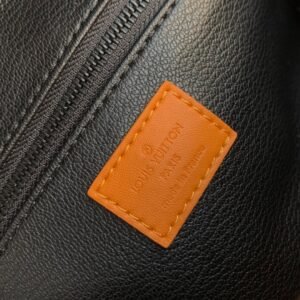 Louis Vuitton Locker Dopp Kit Pouch -28 x 15 x 16.5CM