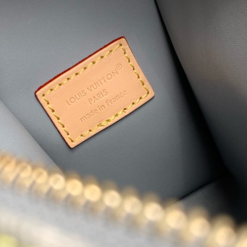 Louis Vuitton Side Trunk -M13285-16 x 8.5 x 23.5CM