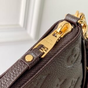 Louis Vuitton Easy Pouch On Strap-19×11.5x3CM