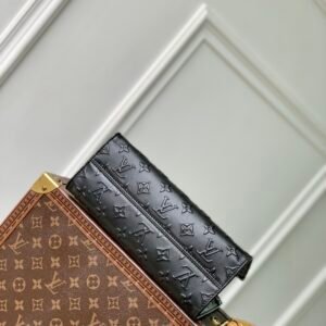 Louis Vuitton OnTheGo Monogram Bold Handbag-M14576-19 x 11.5 x 25CM