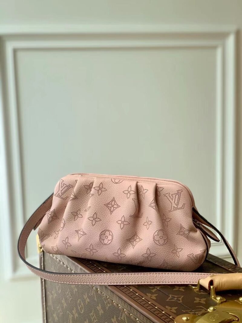 Louis Vuitton Scala Handbags-23*12.5*5CM