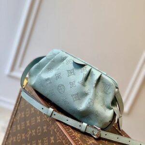 Louis Vuitton Scala Handbags-23*12.5*5CM