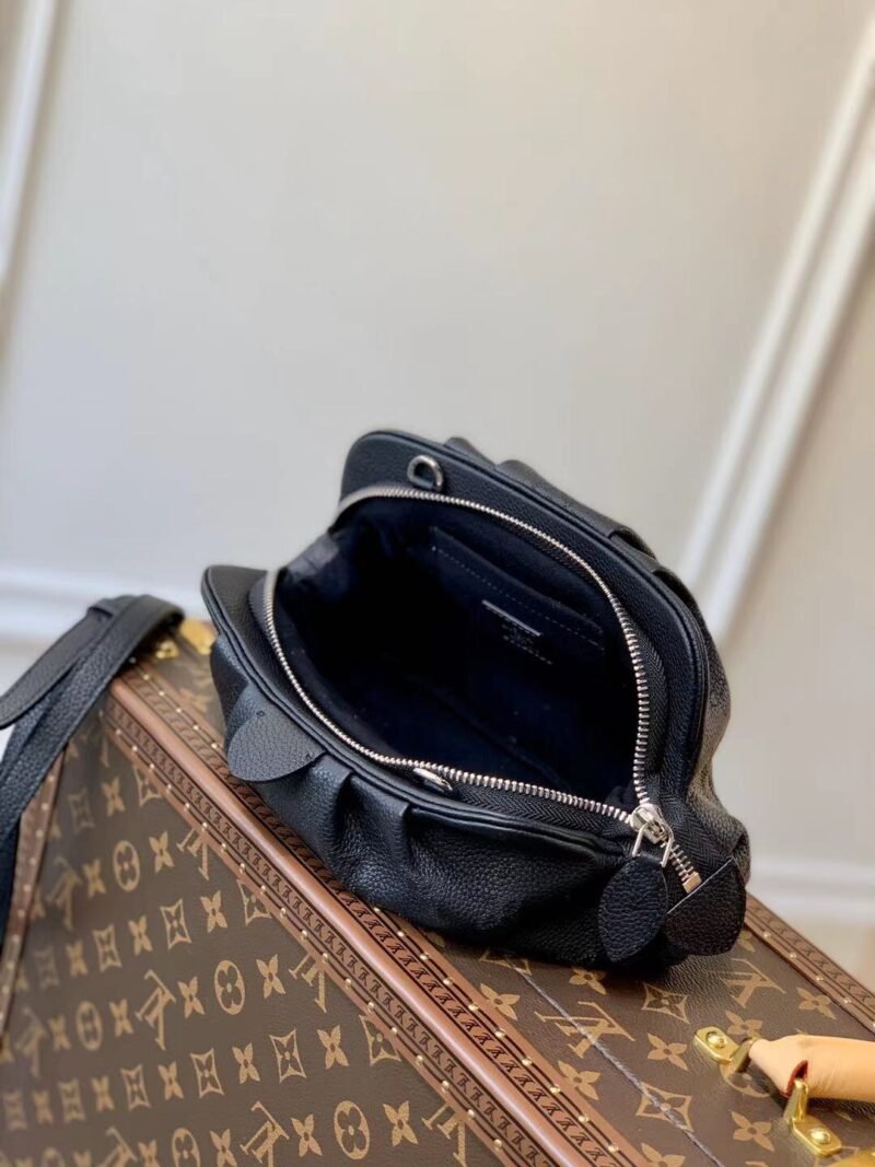 Louis Vuitton Scala Handbags-23*12.5*5CM