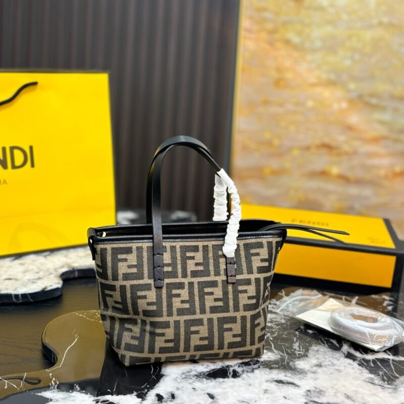 Fendi Roll basket bag