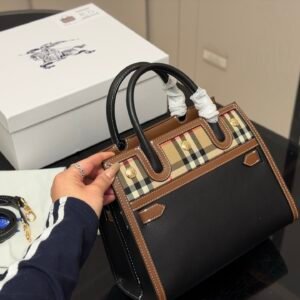 微信图片_2026-03-24_201941_401 Burberry Cotswolds Tote Bag