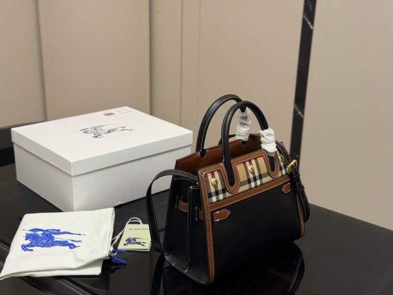 微信图片_2026-03-24_201949_181 Burberry Cotswolds Tote Bag