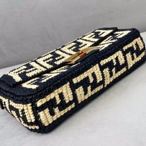 FendI Medium Baguette Bag-26x15x4CM