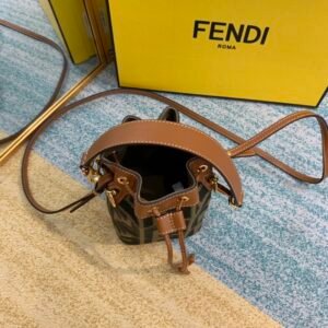 Fendi Mini Mon Tresor Bag -12x18x10CM