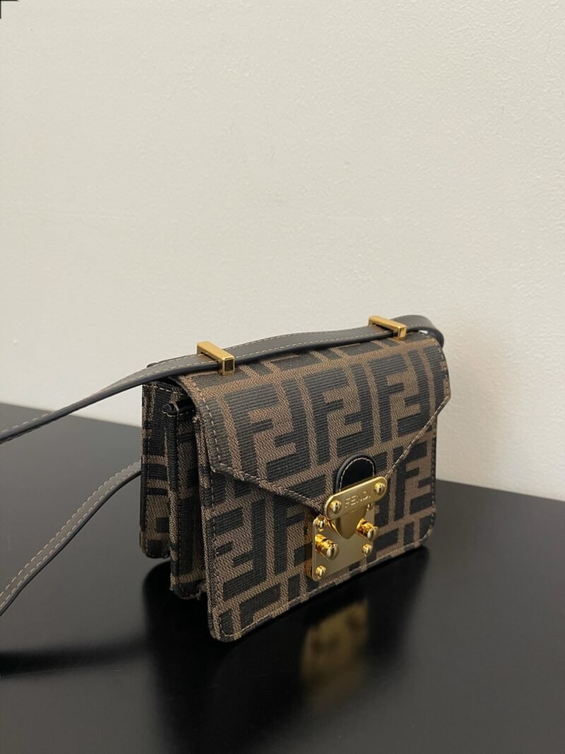 Fendi Vintage Handbags-14.5x12x7CM