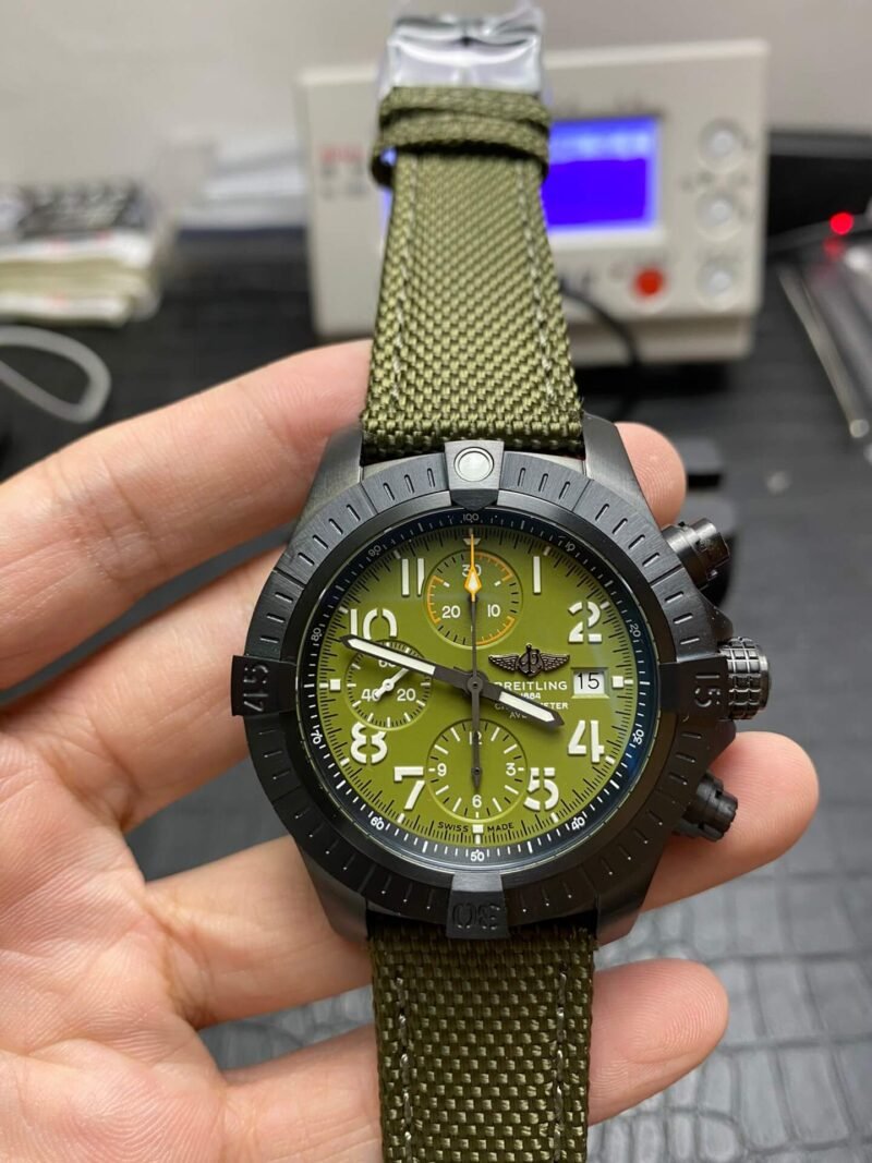 Breitling_100