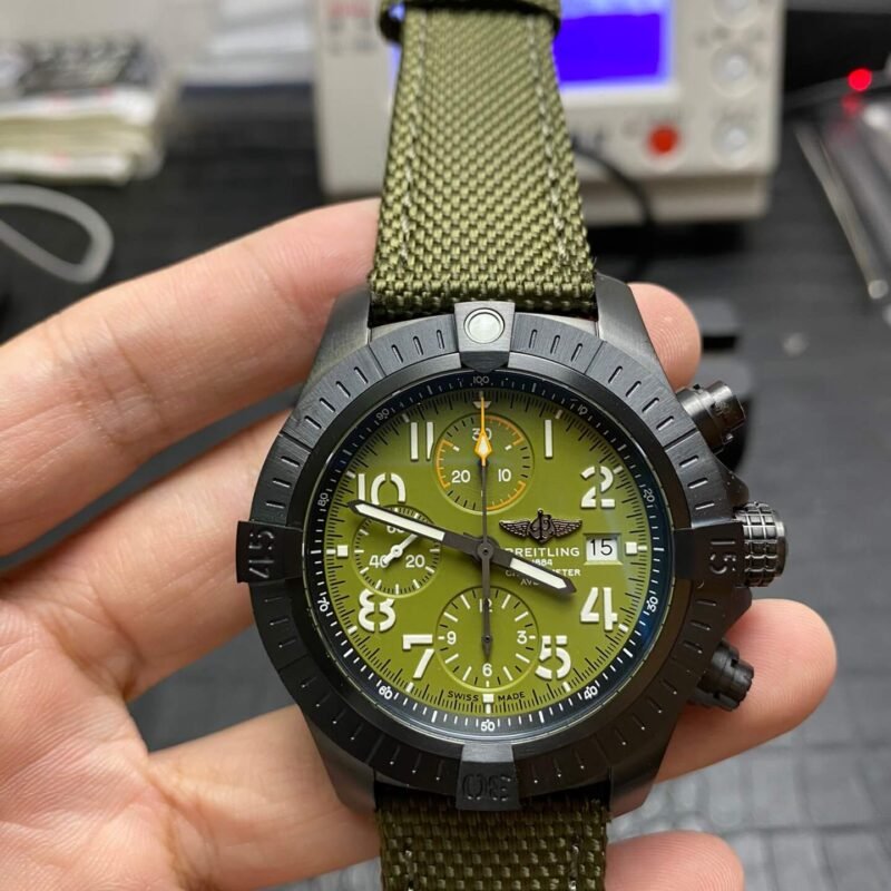 Breitling_100