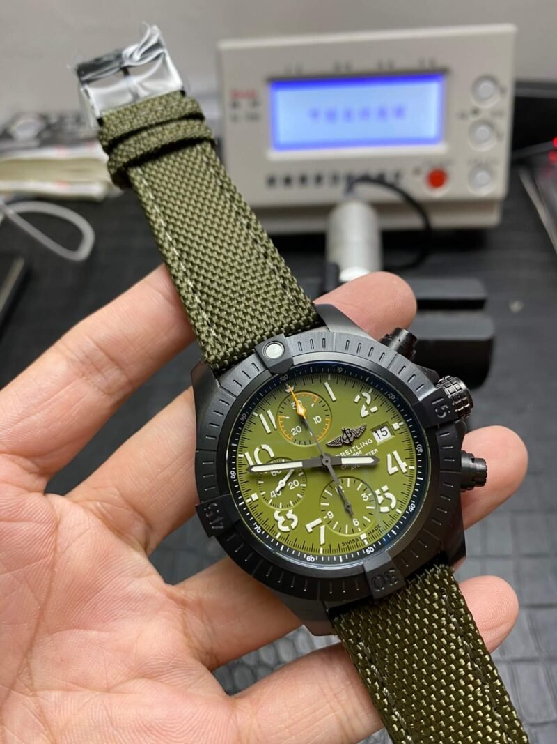 Breitling_100