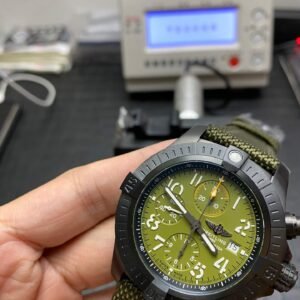 Breitling_100