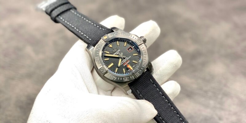 Breitling_105