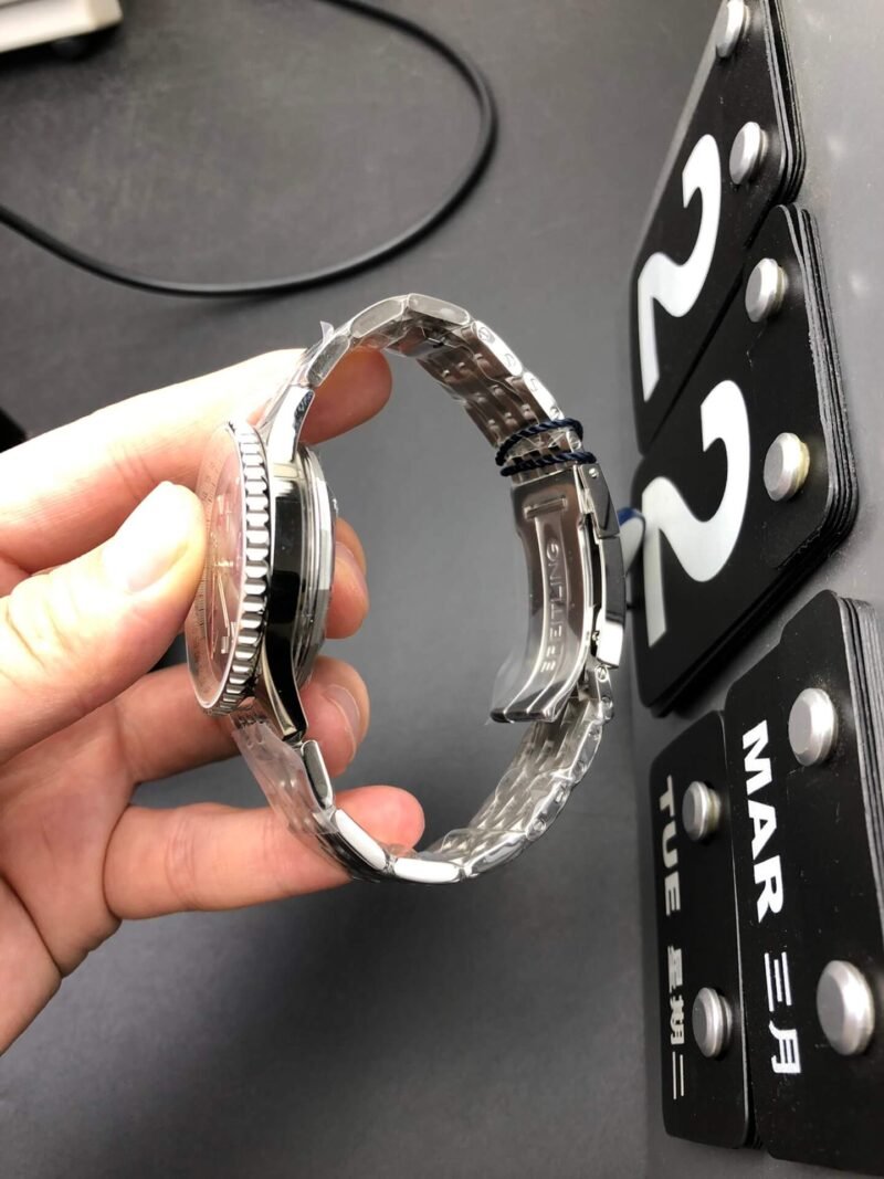 Breitling_132