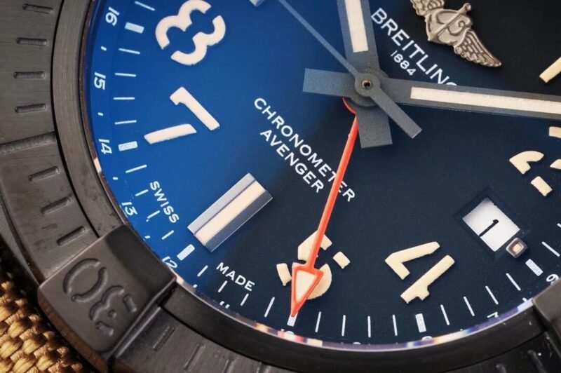 Breitling_215