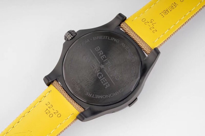 Breitling_215