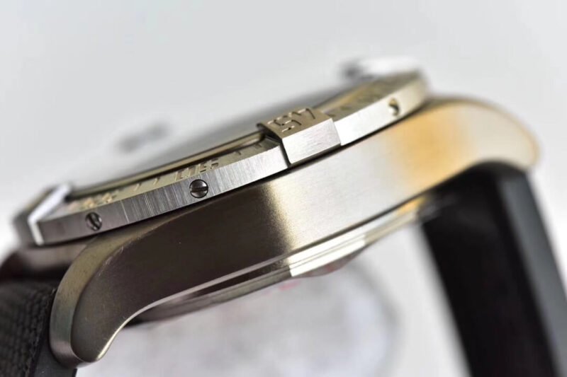 Breitling_24