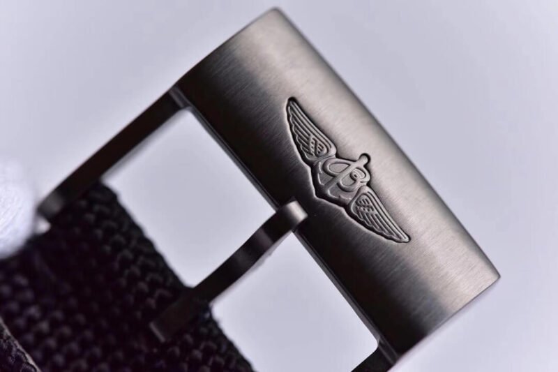 Breitling_32