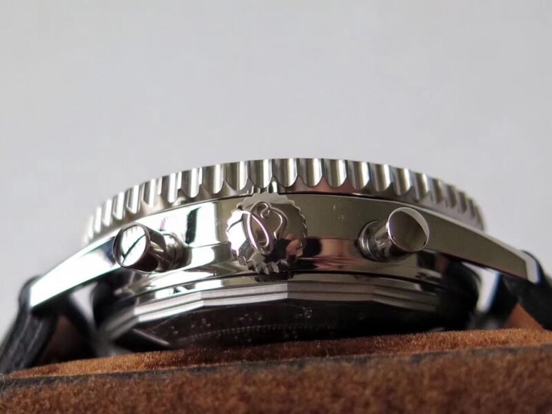 Breitling_50