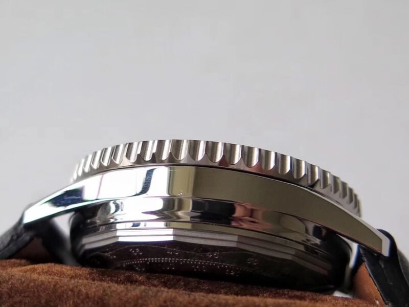 Breitling_50