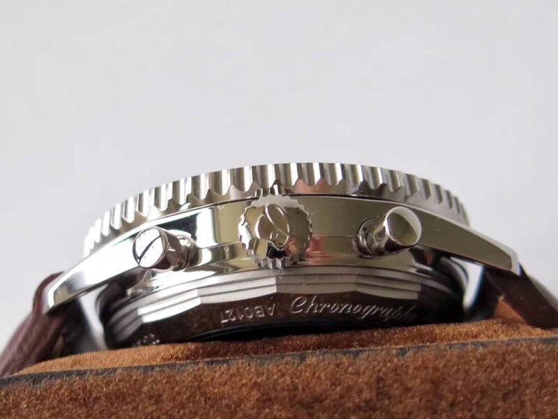 Breitling_51