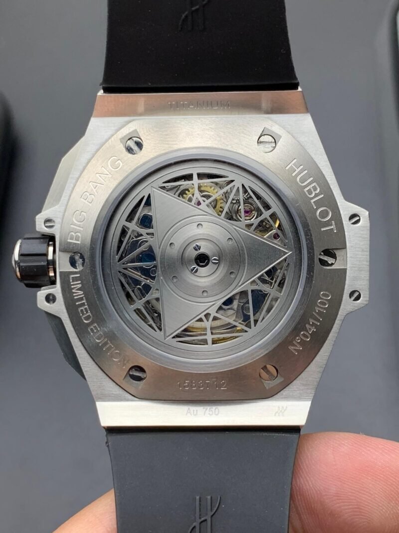 HUBLOT_111