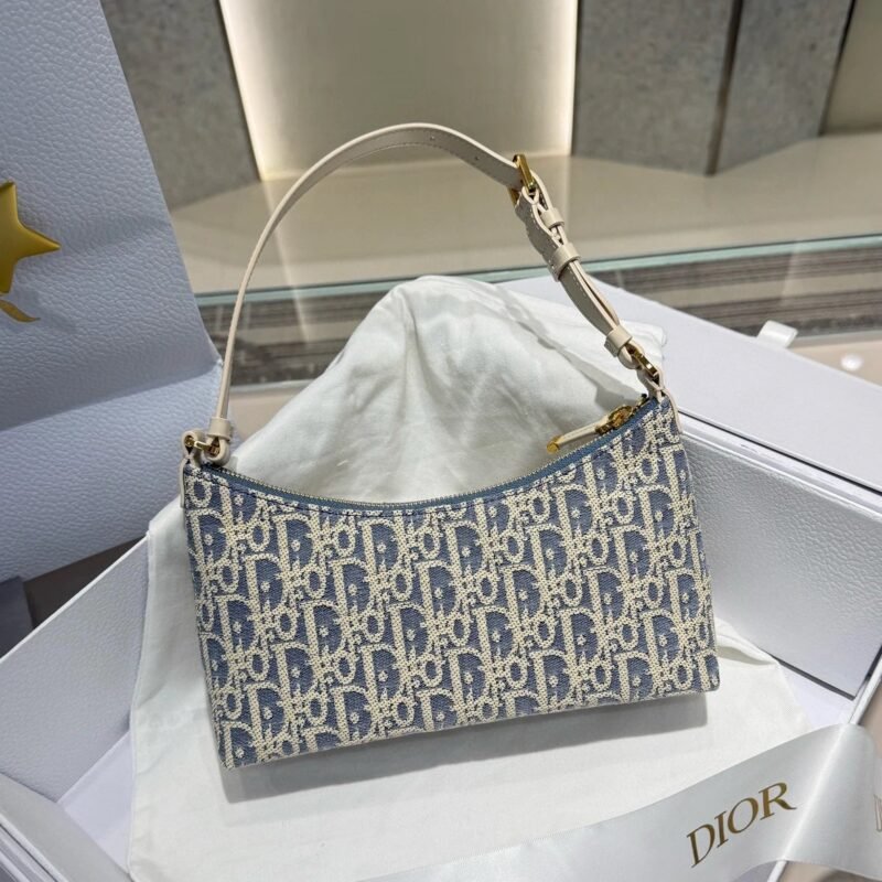 DIOR 30 Montaigne Cigale