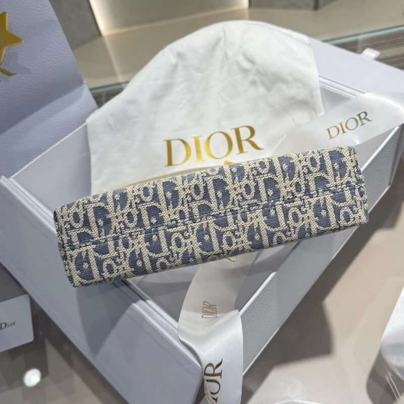 DIOR 30 Montaigne Cigale