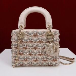 DIOR Pavé diamond embroidery