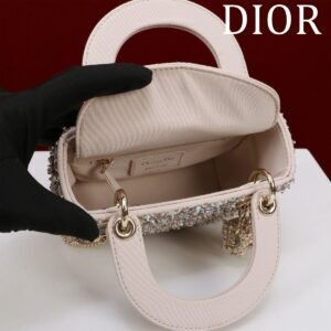 DIOR Pavé diamond embroidery