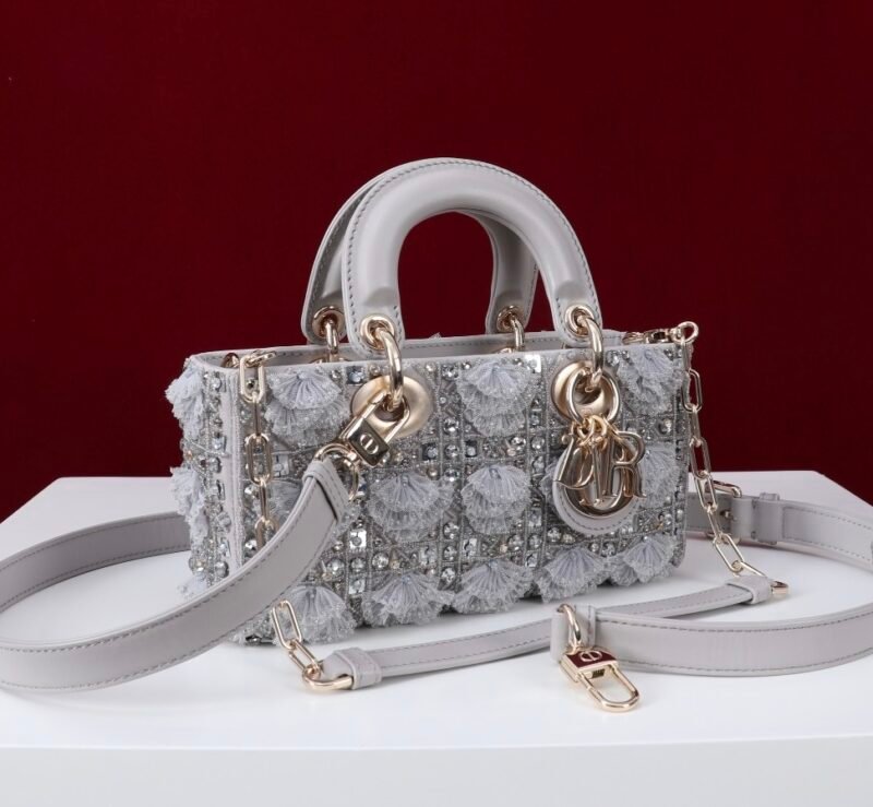 DIOR Lady D-joy Beaded lace embroidery