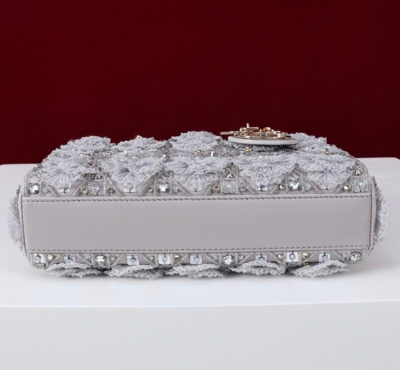 DIOR Lady D-joy Beaded lace embroidery