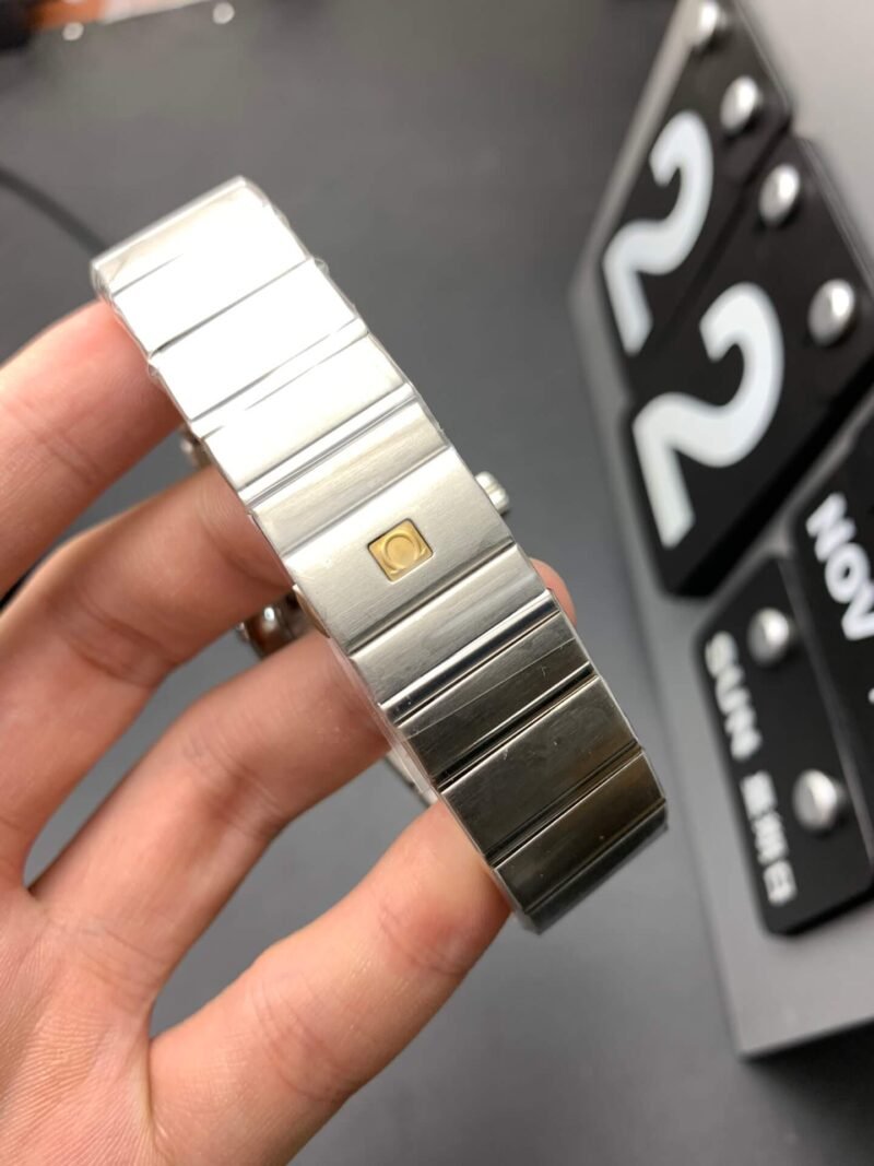 OMEGA_158